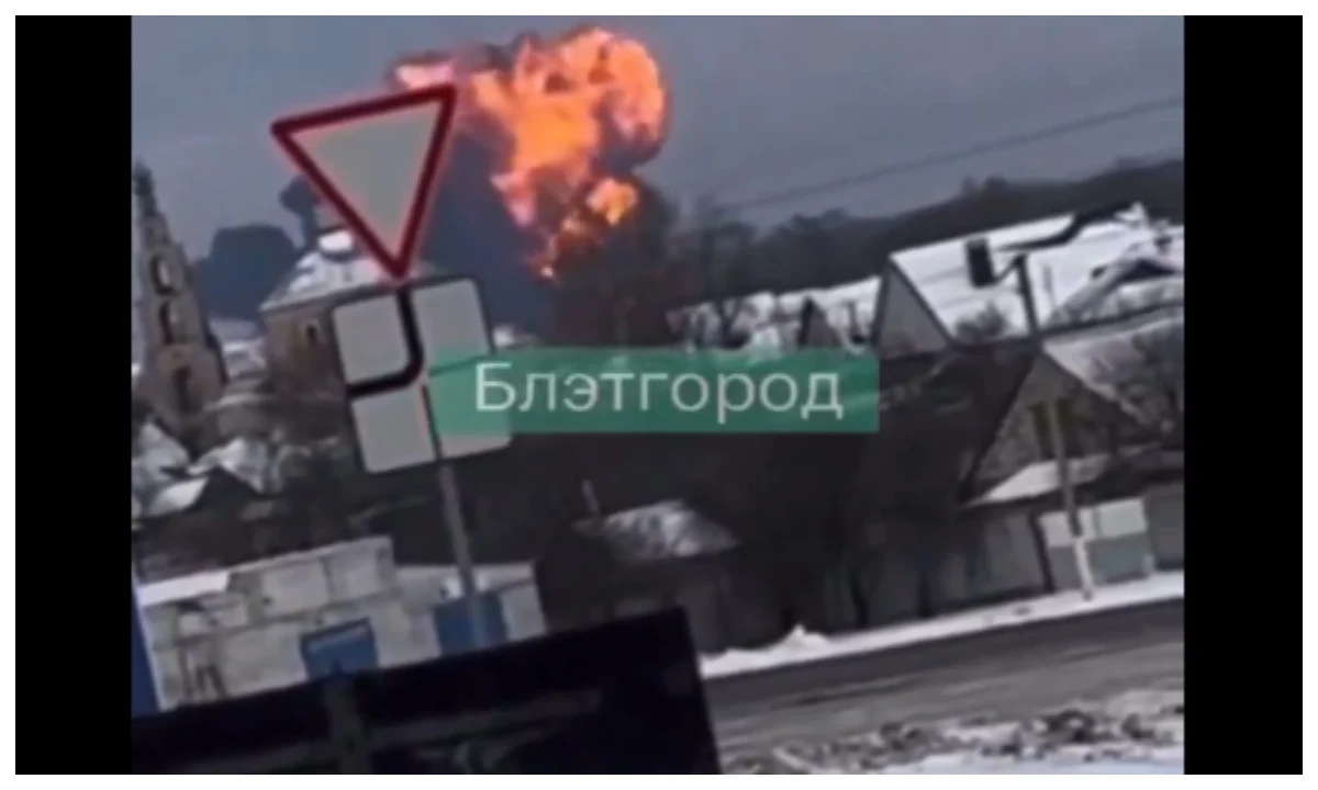 Explosão após queda de avião militar russo cai com prisioneiros ucranianos