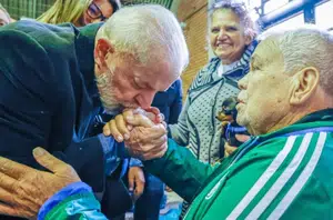 Lula no abrigo em São Leopoldo (RS)(Ricardo Stucked)