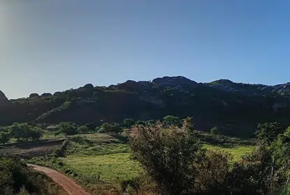 Vista da Serra das Confusões na comunidade Barreiro, em Guaribas