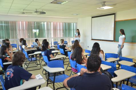 A sociologia é uma ferramenta educacional importante que desperta nos estudantes a reflexão e a crítica