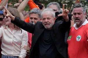 Livre, Lula dá um recado forte para o País(google imagens)