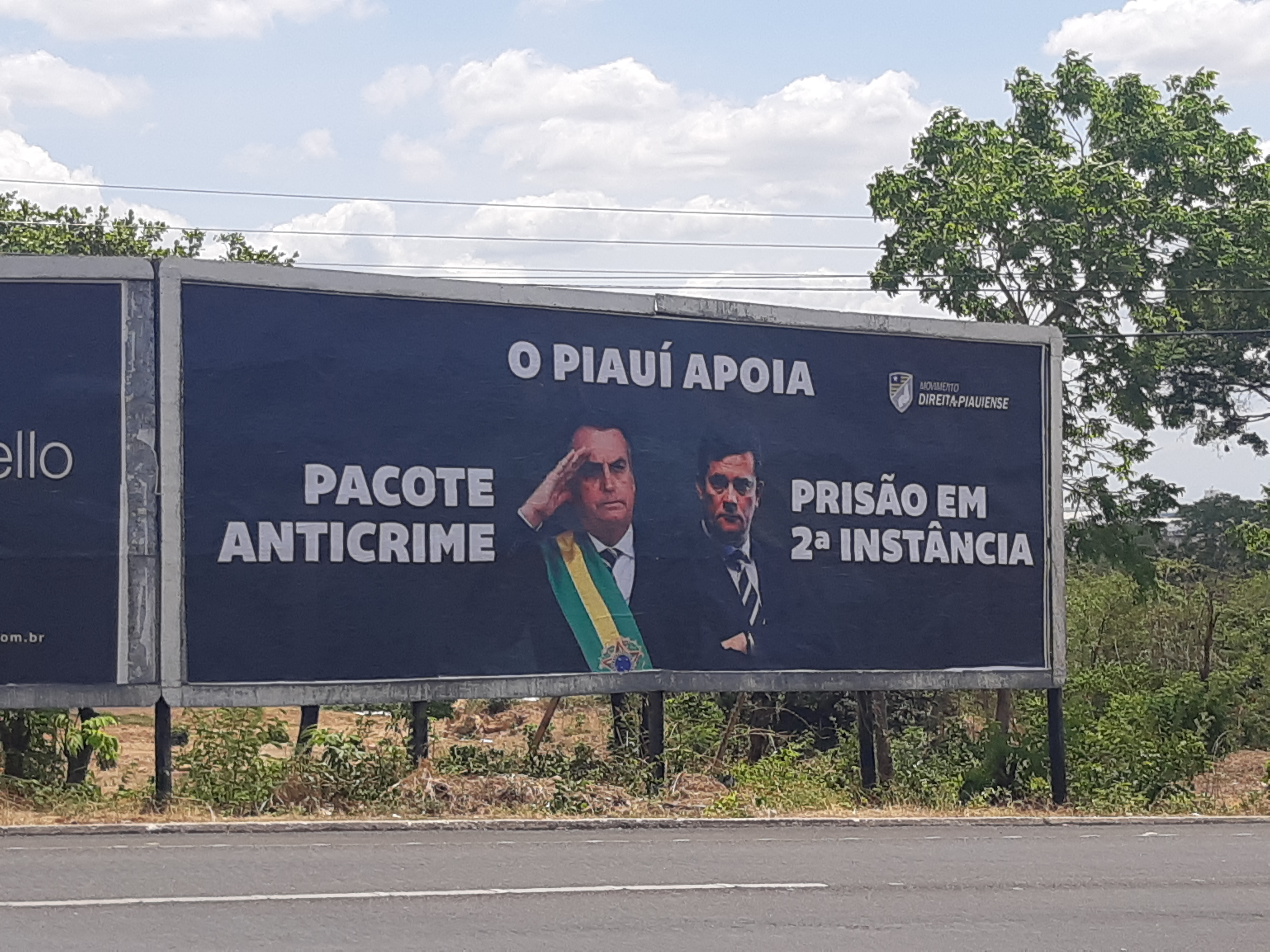 Outdoor de apoio a pacote anticrime no Piauí