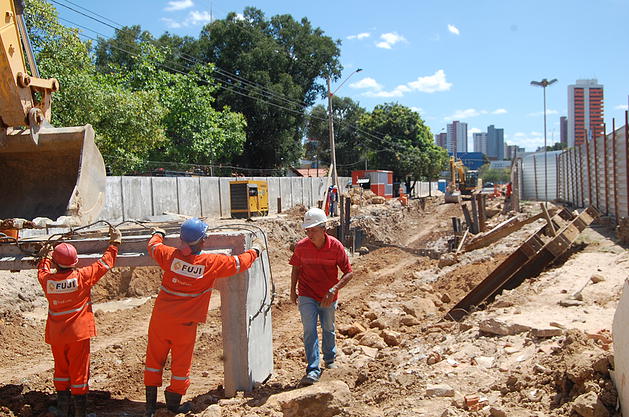 Bolsonaro e as chuvas de Teresina