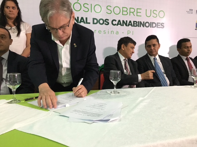 UFPI, UESPI e SESAPI iniciam pesquisas com canabidiol