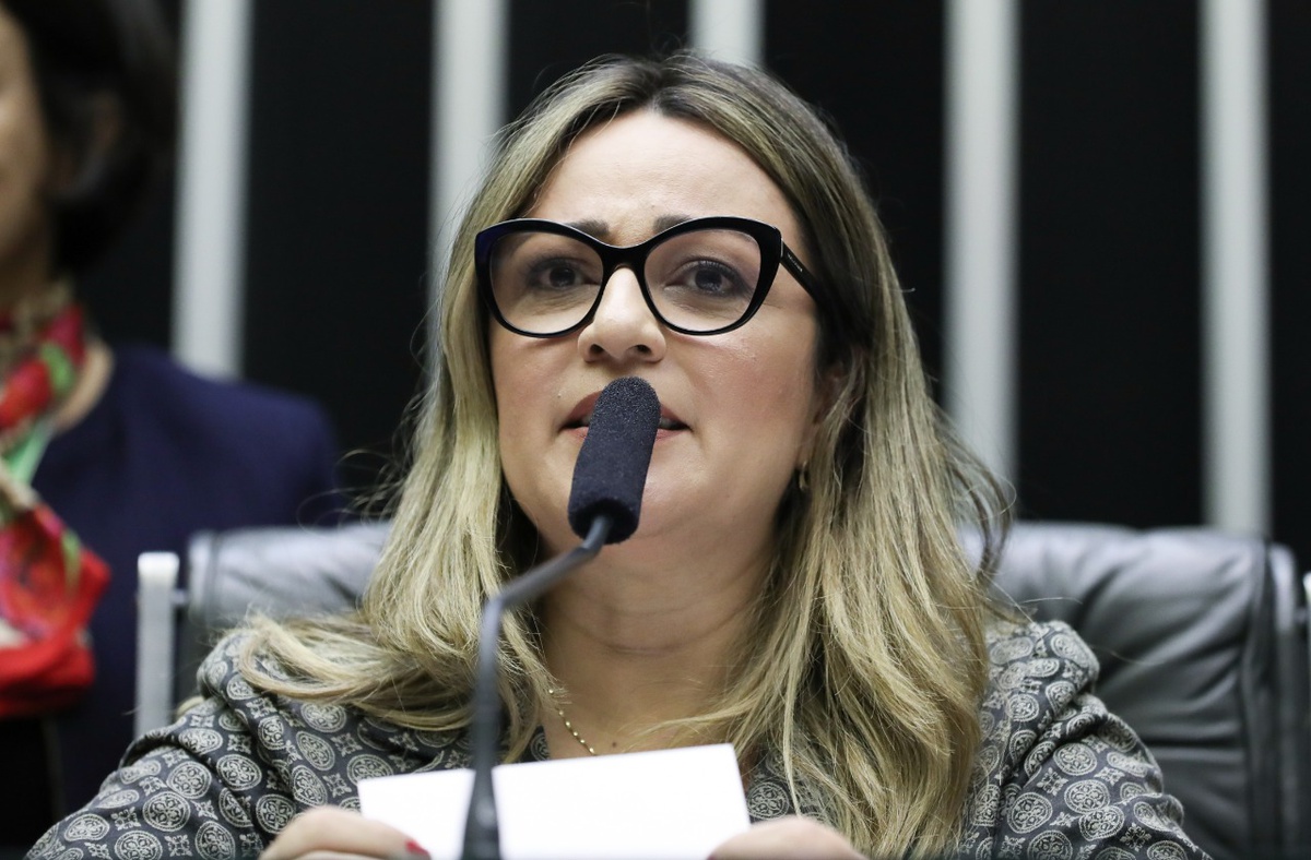 Deputada Rejane Dias (PT-PI)