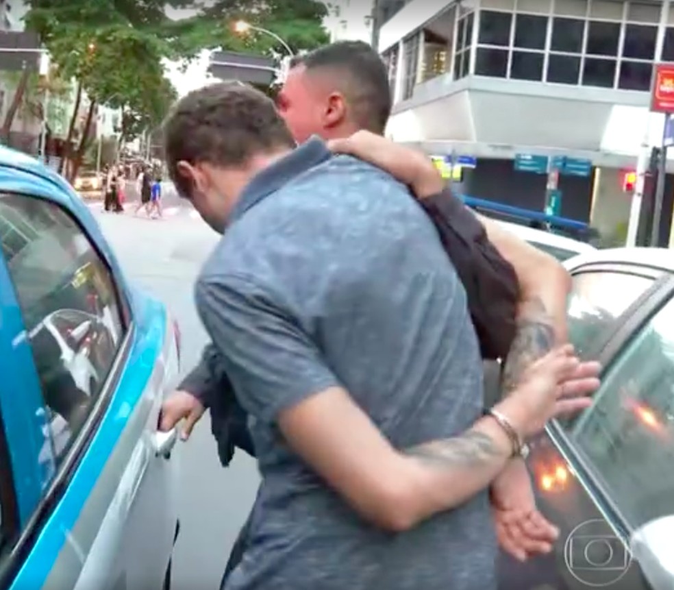 Homem que arremessou botijão pela janela responderá por homicídio