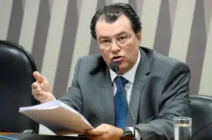 Senador Eduardo Braga (MDB)(Amazonas atual)