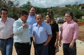Wellington Dias e Ciro Nogueira visitando obras