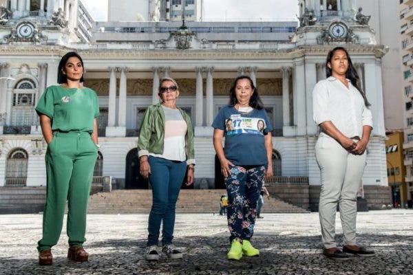 Mulheres na eleição: PSL usa laranjas, PT exalta suas candidatas e seus feitos