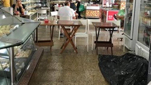 Homem morre em padaria no Rio, que continua aberta até corpo ser recolhido