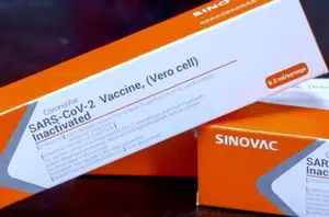 Vacina(CNN Brasil)