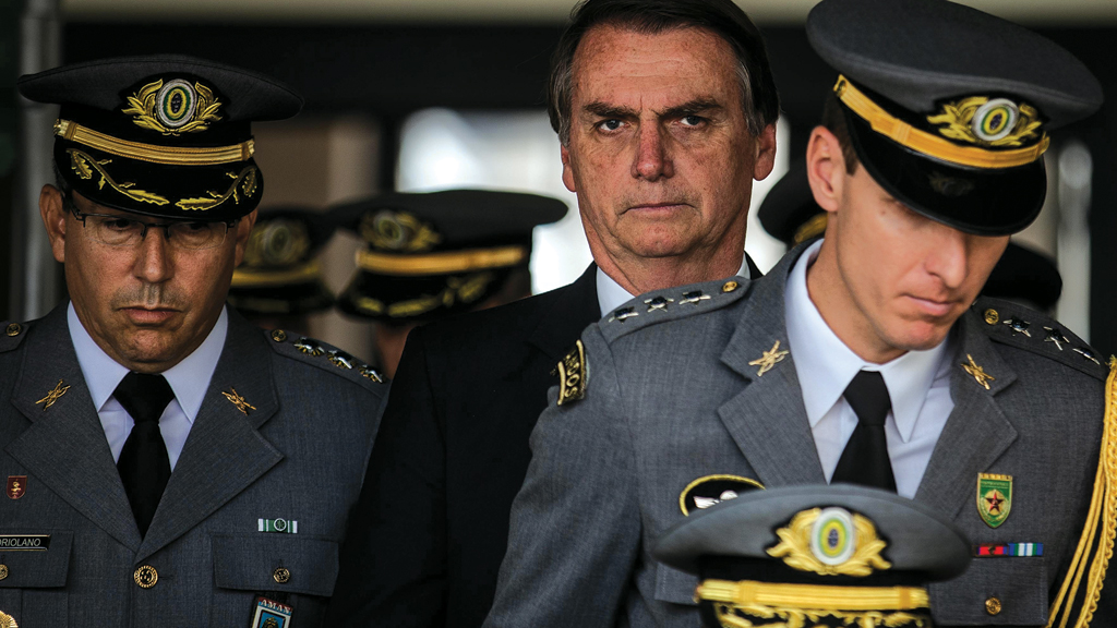 Coronel do Exército diz sentir nojo de Bolsonaro