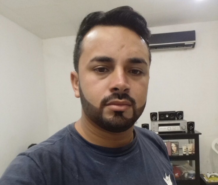 Em Castelo do Piauí, homem é morto a tiros em sua residência