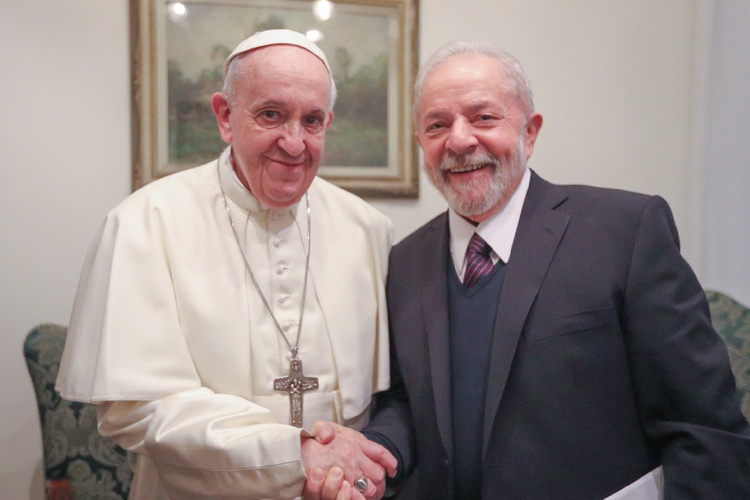 Encontro histórico entre o Papa Francisco e Lula