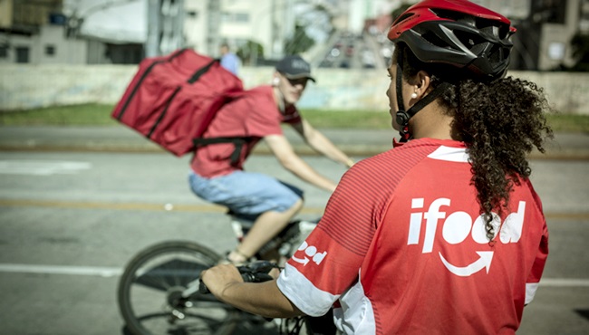 E de repente, o neoliberalismo virou o pó