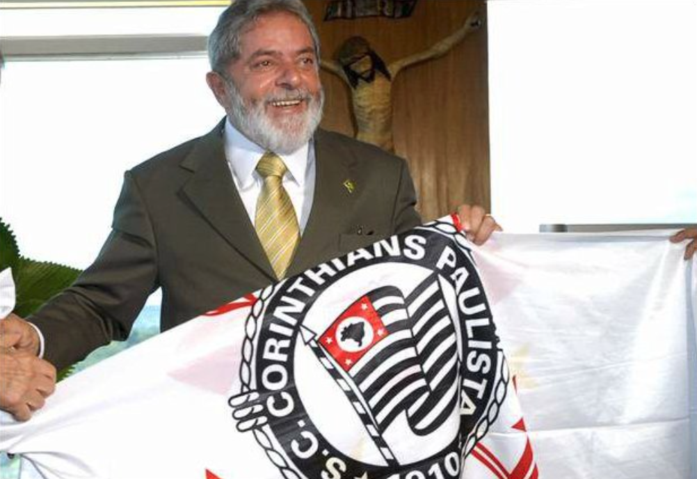 Lula não foi a ato da Paulista para se proteger do coronavírus
