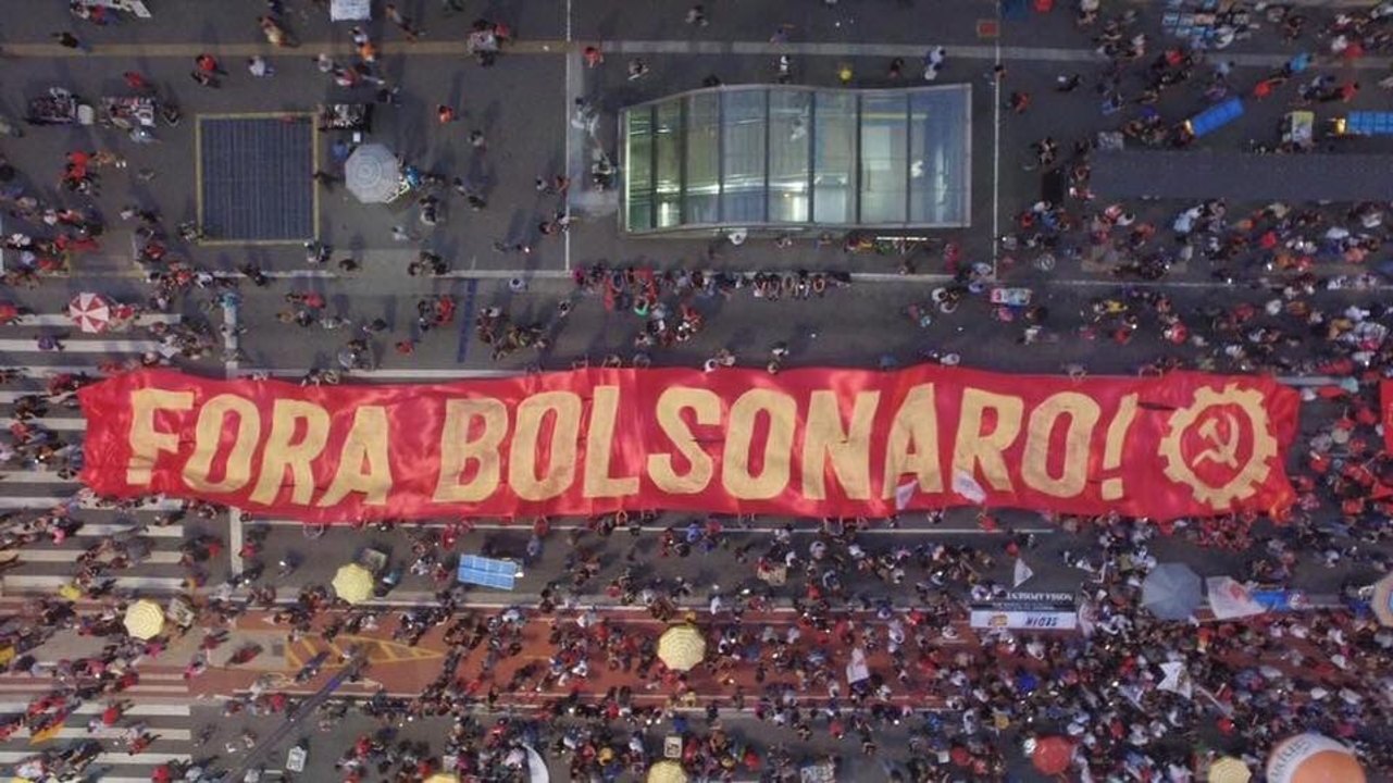 Frente de Esquerda x Frente Ampla