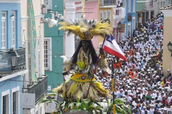 2 de julho: a maior balada patriótica-religiosa-popular do universo, quiçá da Bahia inteira