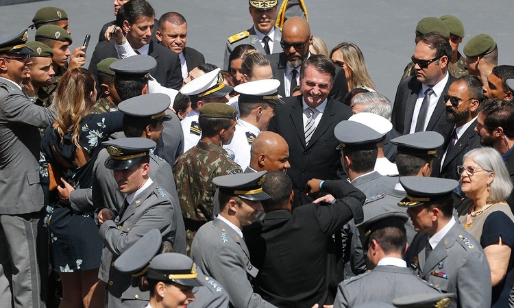 Eles tomaram conta do governo