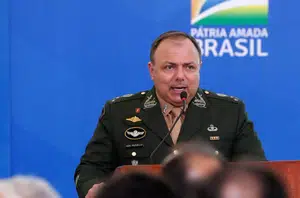 General Eduardo Pazuello, ministro da Saúde.(Fala Universidades)