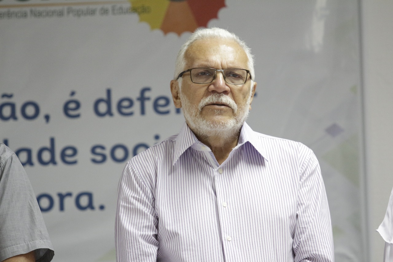 Antônio José esclarece motivos de desistência da pré-candidatura