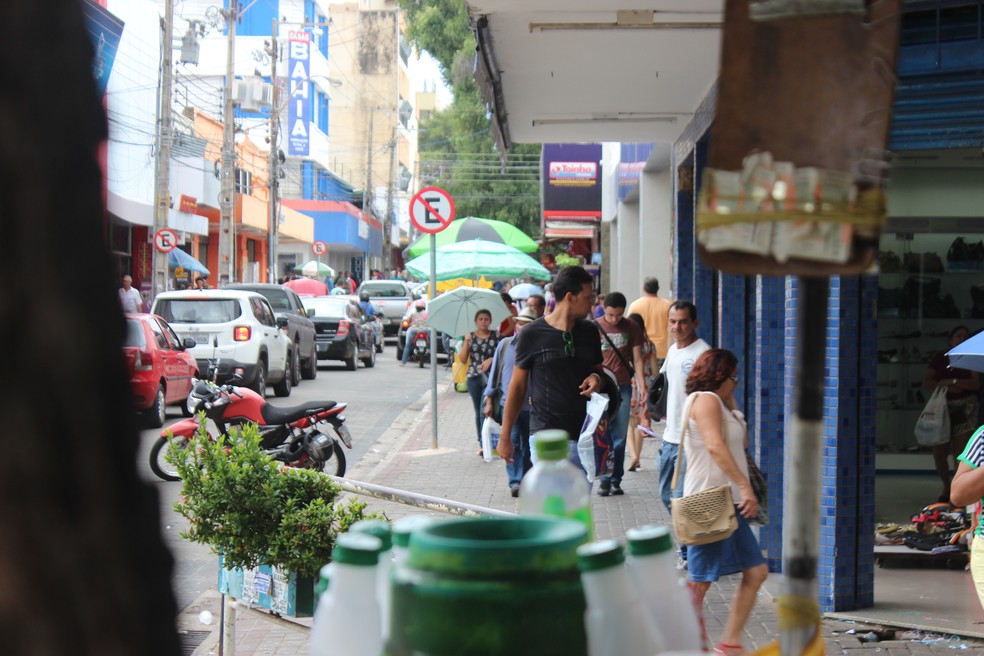 Shoppings e Centro Comercial reabrem nesta segunda (3)