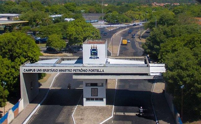 VÍDEO: Eleições da UFPI suspensas, Reitor dá esclarecimentos