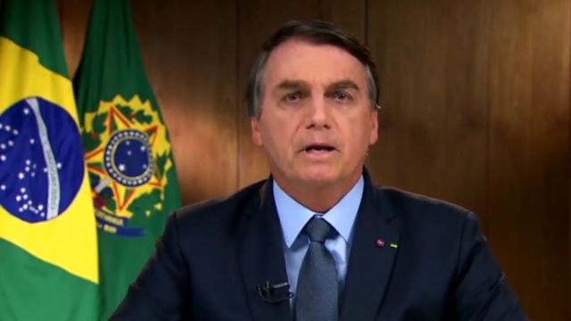 Bolsonaro mente sem pudor na ONU: culpa indígenas por incêndios e Venezuela por óleo no Nordeste