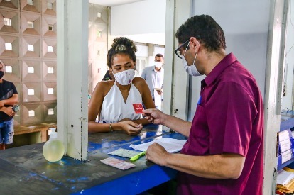 Piauí: Estudantes tem conectividade garantida em matrícula na EJA