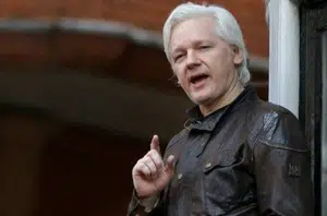 Julian Assange(DCM)