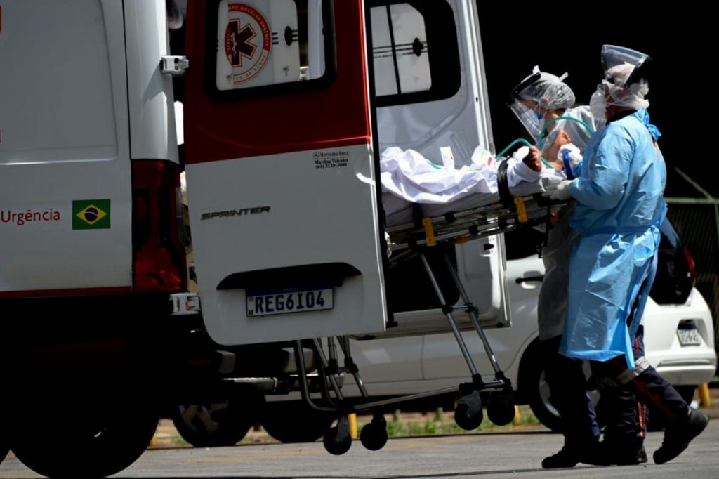 Mesmo com vacina, pandemia de Covid-19 deve piorar nos primeiros meses de 2021