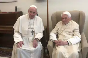 Papa Francisco e Bento XVI(Veja)