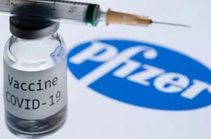 Vacina da Pfizer(JOEL SAGET/AFP)