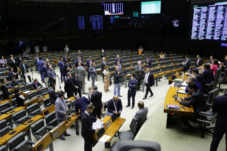 ICMS sobre combustíveis: veja como votaram os deputados do Piauí