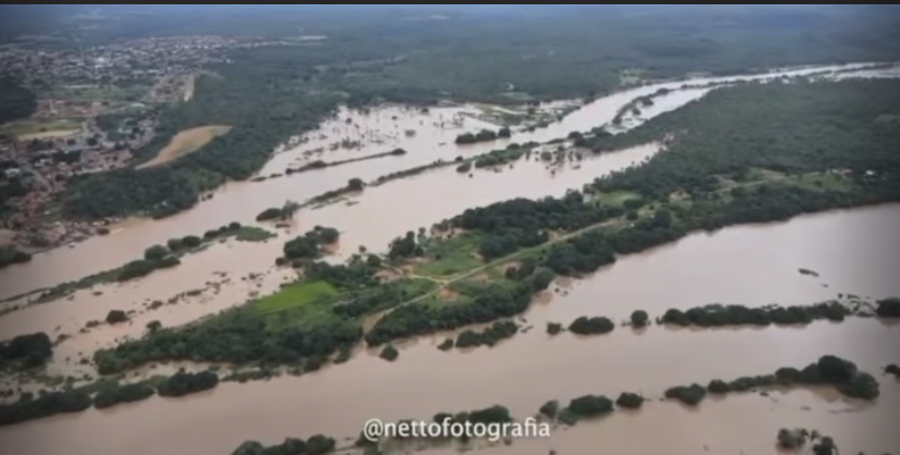 Rio Parnaíba transborda e famílias ficam desabrigadas em Uruçuí