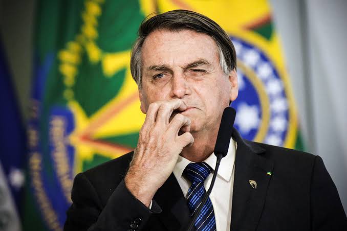 Bolsonaro é internado com suspeita de nova obstrução intestinal