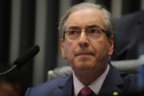 Novo juiz da Lava Jato manda Eduardo Cunha devolver 6 carros de luxo