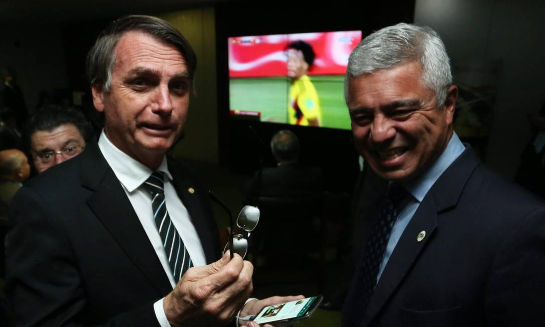 Última declaração de Bolsonaro sobre Olímpio: 'porcaria desse senador'
