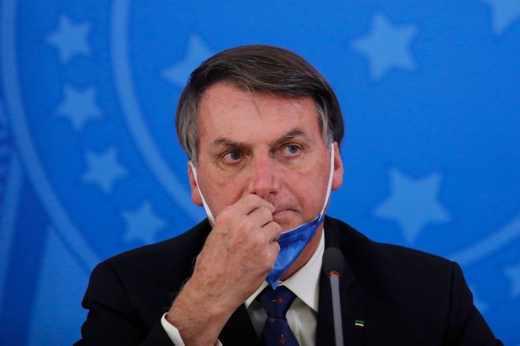 Bolsonaro tem sido chamado de Genocida por milhões de brasileiros