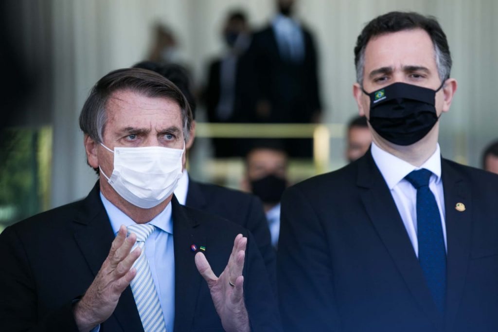 Bolsonaro volta a defender tratamento precoce contra Covid-19