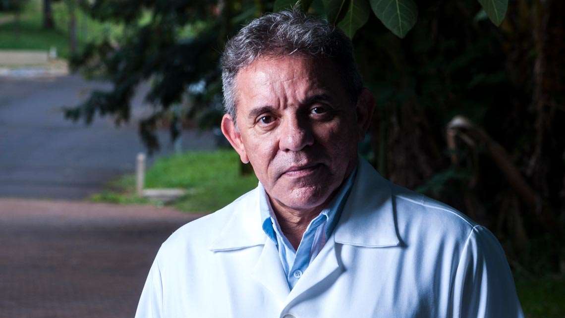 "Não se combate epidemia na UTI", alerta virologista da USP