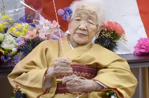 Kane Tanaka, nascida em 1903(Kyodo via Reuters)