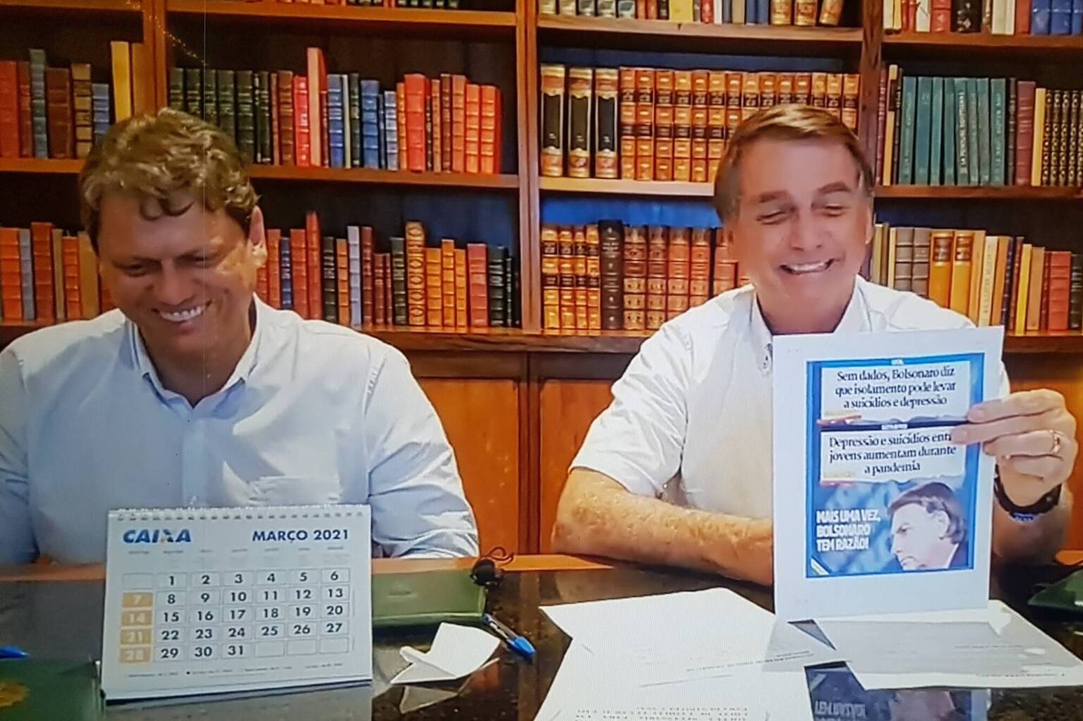 Durante live, Bolsonaro ri ao comentar sobre aumento de suicídios na pandemia