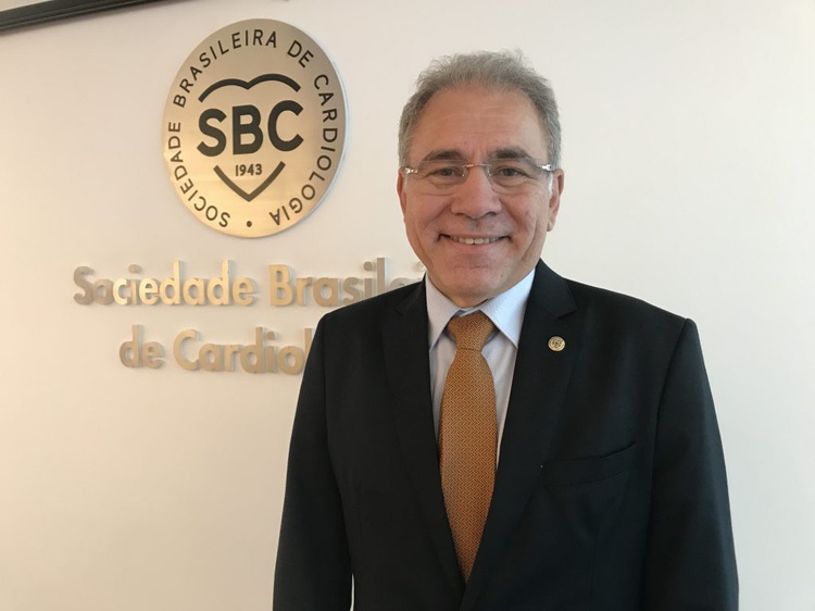 Médico Marcelo Queiroga