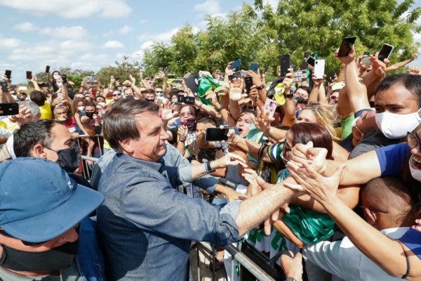 O mundo precisa interditar Bolsonaro