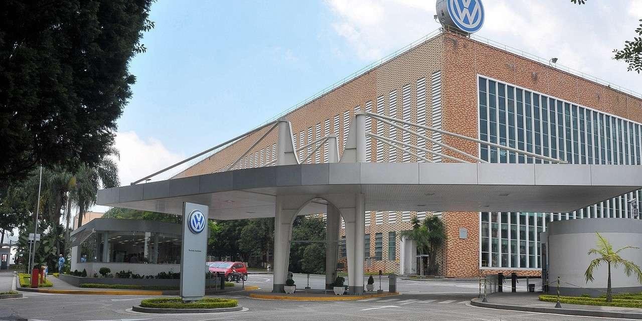 Brasil: Volkswagen suspenderá produção em razão de agravamento da pandemia