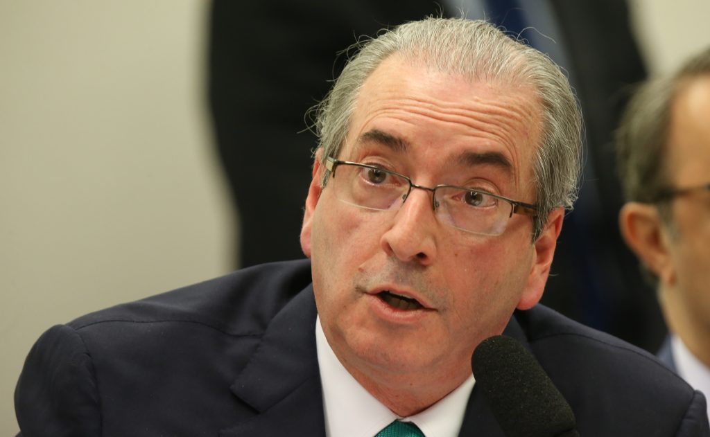 TRF-4 revoga prisão de Eduardo Cunha