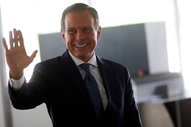 Doria diz que vai vacinar Bolsonaro com antirrábica