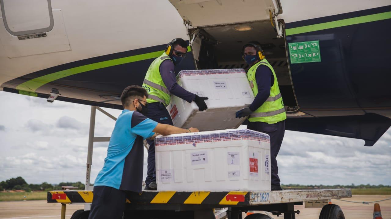 Piauí recebe mais de 70 mil vacinas; público de 60 a 64 anos será vacinado