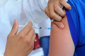 Ministério da Saúde recomenda que pessoas com comorbidade comecem a ser vacinadas em maio(G1)